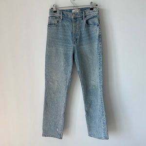 ABERCROMBIE Ultra High Rise 90s Straight Jean
